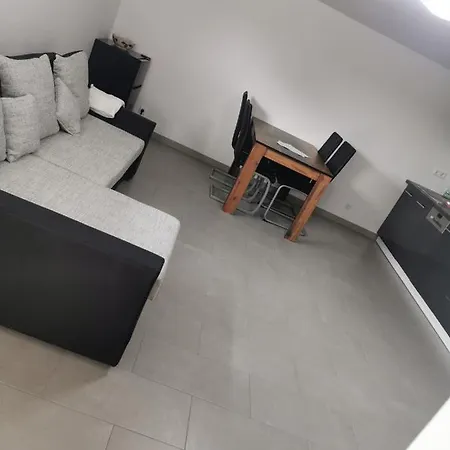 Annas Home Διαμέρισμα *